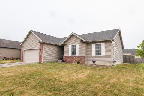 1302 Petaluma Dr, Normal, IL 61761 photo 2