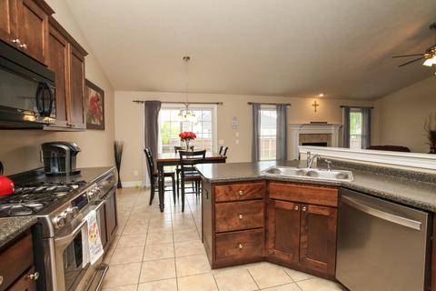 1302 Petaluma Dr, Normal, IL 61761 photo 13