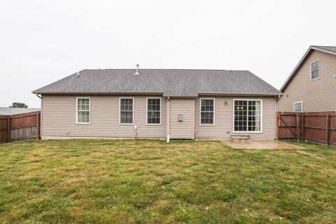 1302 Petaluma Dr, Normal, IL 61761 photo 5