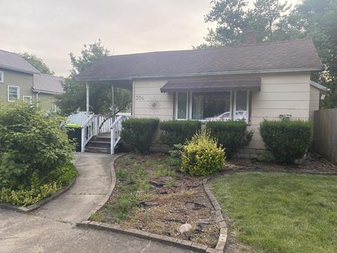 304 N 8th St, Fairbury, IL 61739