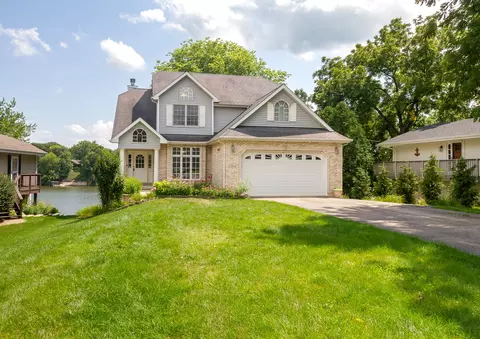 1166 Lady Bird Dr, Lake Holiday, IL 60552