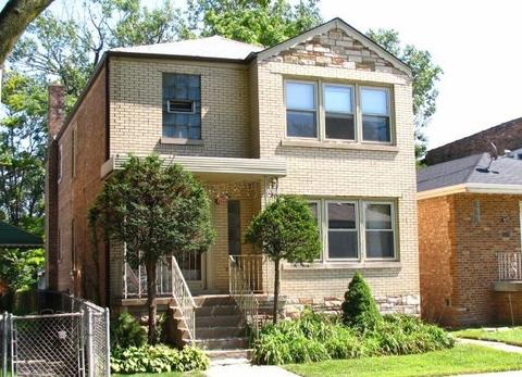 8429 S Bennett Ave, Chicago, IL 60617