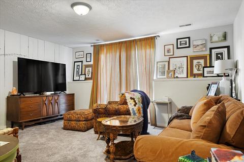 1546 Hunt Dr #B, Normal, IL 61761 photo 18