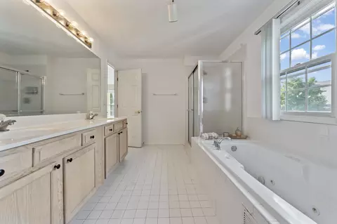 1623 Mccormack Dr, Hoffman Estates, IL 60169 photo 29