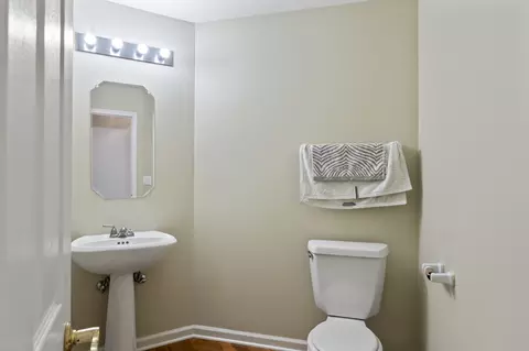 1623 Mccormack Dr, Hoffman Estates, IL 60169 photo 23