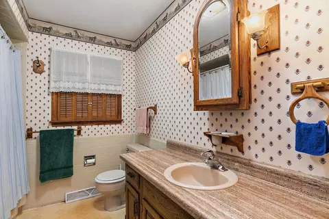 559 Ada St, Cary, IL 60013 photo 10