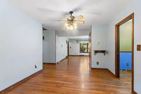 559 Ada St, Cary, IL 60013 photo 4