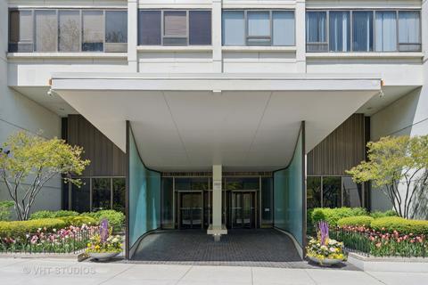 2800 N Lake Shore Dr #401, Chicago, IL 60657