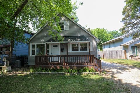 516 Forest Glen Dr, Round Lake Park, IL 60073