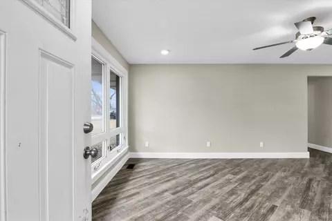 204 3rd St, Dewey, IL 61840 photo 23