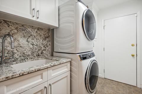 212 59th St, Willowbrook, IL 60527 photo 7