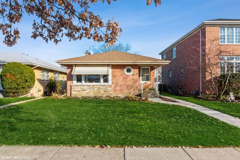 7449 Tripp Ave, Skokie, IL 60076