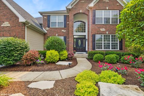1791 Andover Ln, Crystal Lake, IL 60014