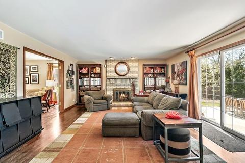 3390 Yorkshire Ct, Hoffman Estates, IL 60067 photo 6