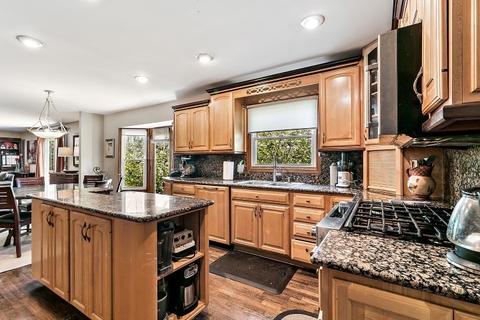 3390 Yorkshire Ct, Hoffman Estates, IL 60067 photo 10