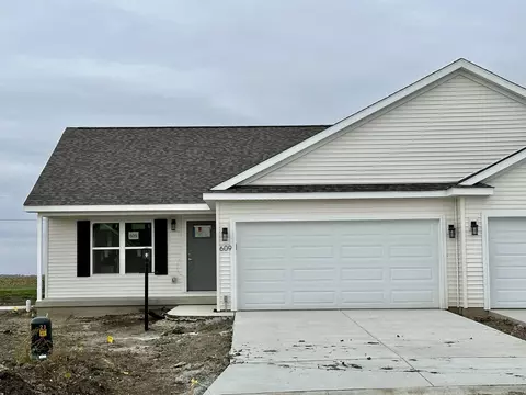 609 Jerin Ct, Fisher, IL 61843