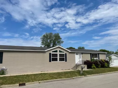 608 Valene Dr #224, Park City, IL 60085