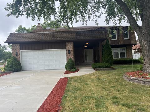 885 N Dovington Dr, Hoffman Estates, IL 60169
