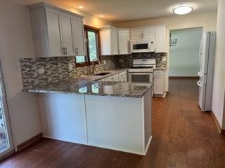 885 N Dovington Dr, Hoffman Estates, IL 60169 photo 13