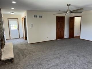 885 N Dovington Dr, Hoffman Estates, IL 60169 photo 15
