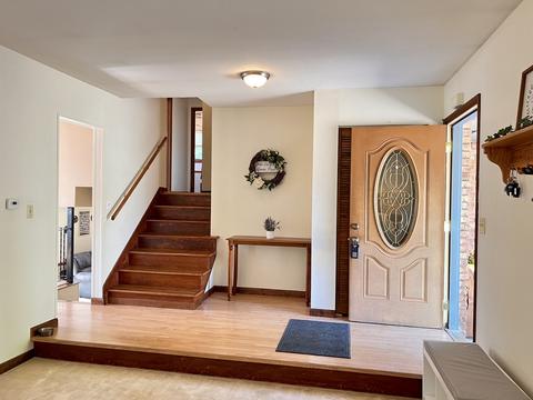 720 6th Ave, Dixon, IL 61021 photo 3