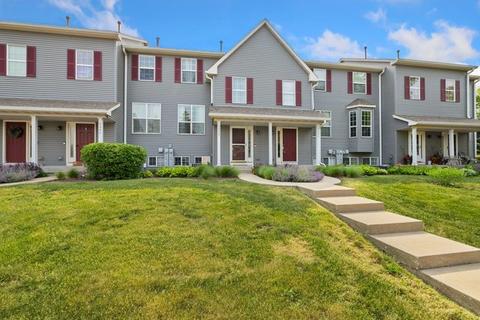1393 Chestnut Ln, Yorkville, IL 60560