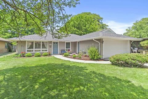 18600 Lyn Ct, Homewood, IL 60430