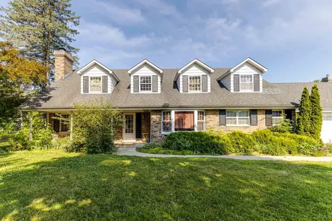 956-66 Charles Ave, Gurnee, IL 60031