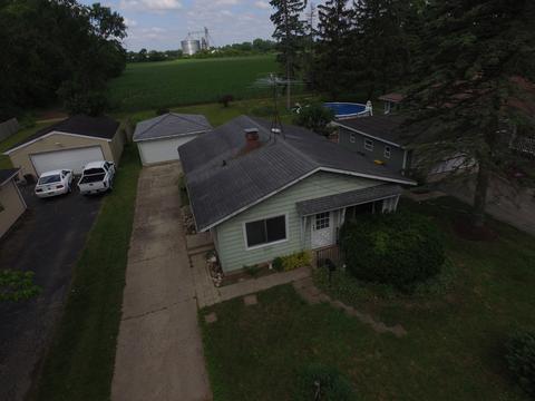624 Sunset Dr, Marengo, IL 60152