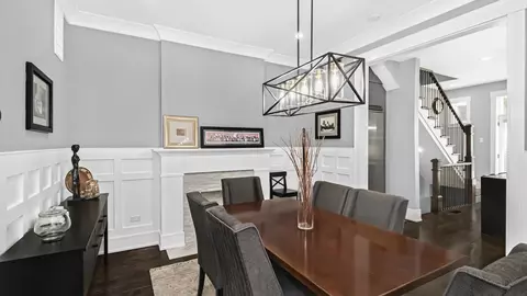 427 E 48th Pl, Chicago, IL 60615 photo 5