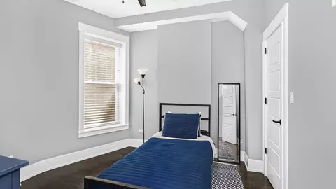 427 E 48th Pl, Chicago, IL 60615 photo 9