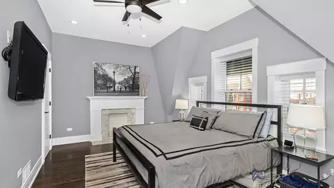 427 E 48th Pl, Chicago, IL 60615 photo 6