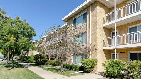 4955 N Harlem Ave #3, Chicago, IL 60656