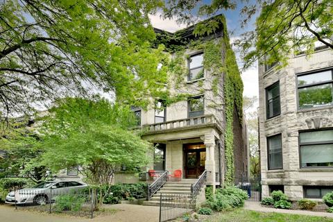 715 W Roscoe St, Chicago, IL 60657