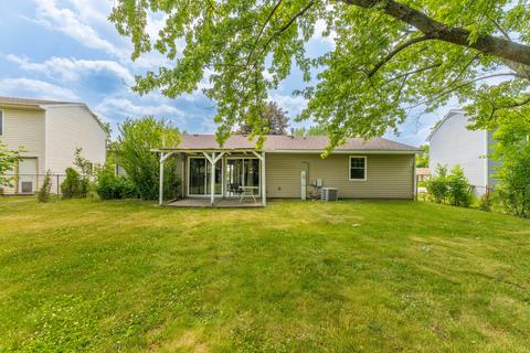 1230 Corley Dr, Elgin, IL 60120 photo 31
