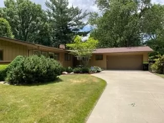 1707 Ridge Rd, Champaign, IL 61821 photo 2