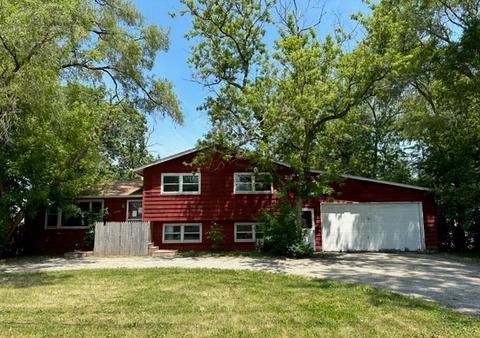 4916 W Shore Dr, Mchenry, IL 60050