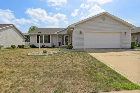 1707 E Marc Trl, Urbana, IL 61802