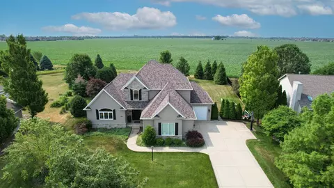 1503 Sussex Ct, Champaign, IL 61821