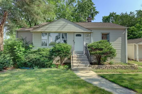 604 E Prairie Ave, Des Plaines, IL 60016