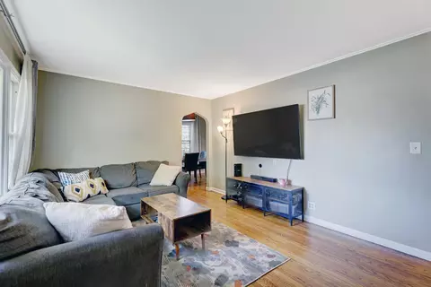 604 E Prairie Ave, Des Plaines, IL 60016 photo 11