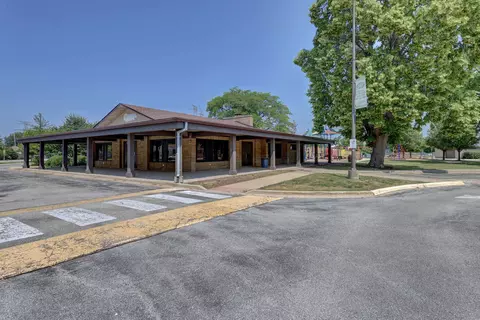 604 E Prairie Ave, Des Plaines, IL 60016 photo 32