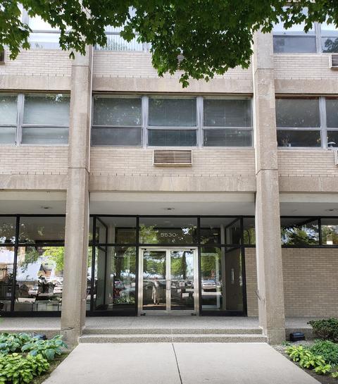 5530 S South Shore Dr #2B, Chicago, IL 60637