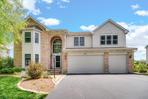 2217 Moser Ln, Algonquin, IL 60102