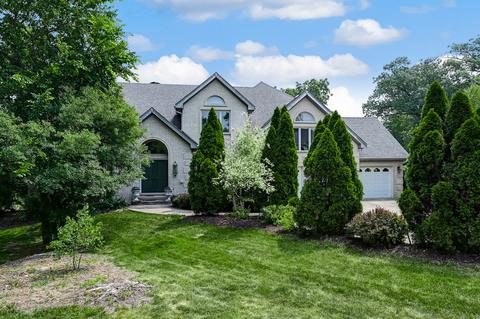 3 Enclave Ct, Burr Ridge, IL 60527