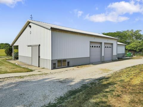 998 E 1500 North Rd, Onarga, IL 60955 photo 2