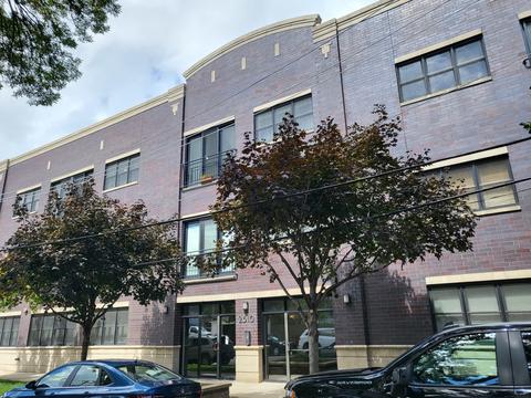 2310 W Nelson St #305, Chicago, IL 60618