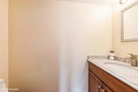 4376 Lombardy Ln, Hoffman Estates, IL 60192 photo 14