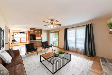 4376 Lombardy Ln, Hoffman Estates, IL 60192 photo 11