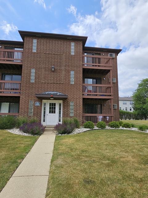 1110 Cedar St #3B, Glendale Heights, IL 60139